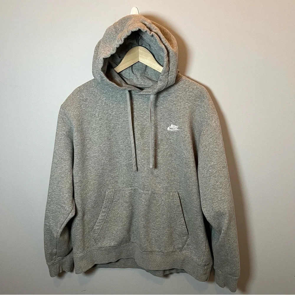 Nike Sportswear Club Fleece Hoodie Mens XL Gray Sweatshirt Pullover BV2654-063